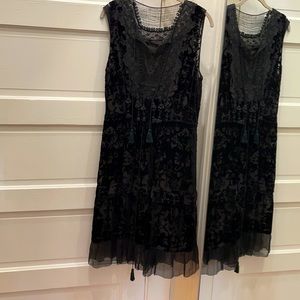 Elie Tahari black silk blend velvet burnout dress size small